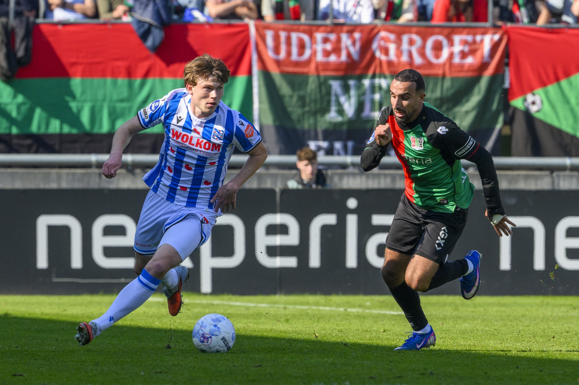 Om Utens: Hopland en Braude winnen van Jong Oranje, monsterzege voor Petrov