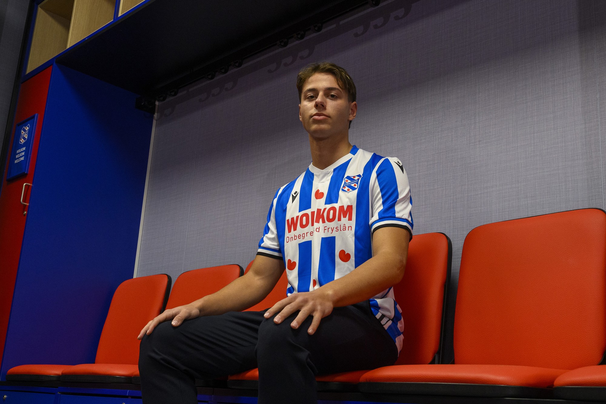 'Gedreven spits' Eldar Omanovic tekent eerste profcontract bij sc Heerenveen