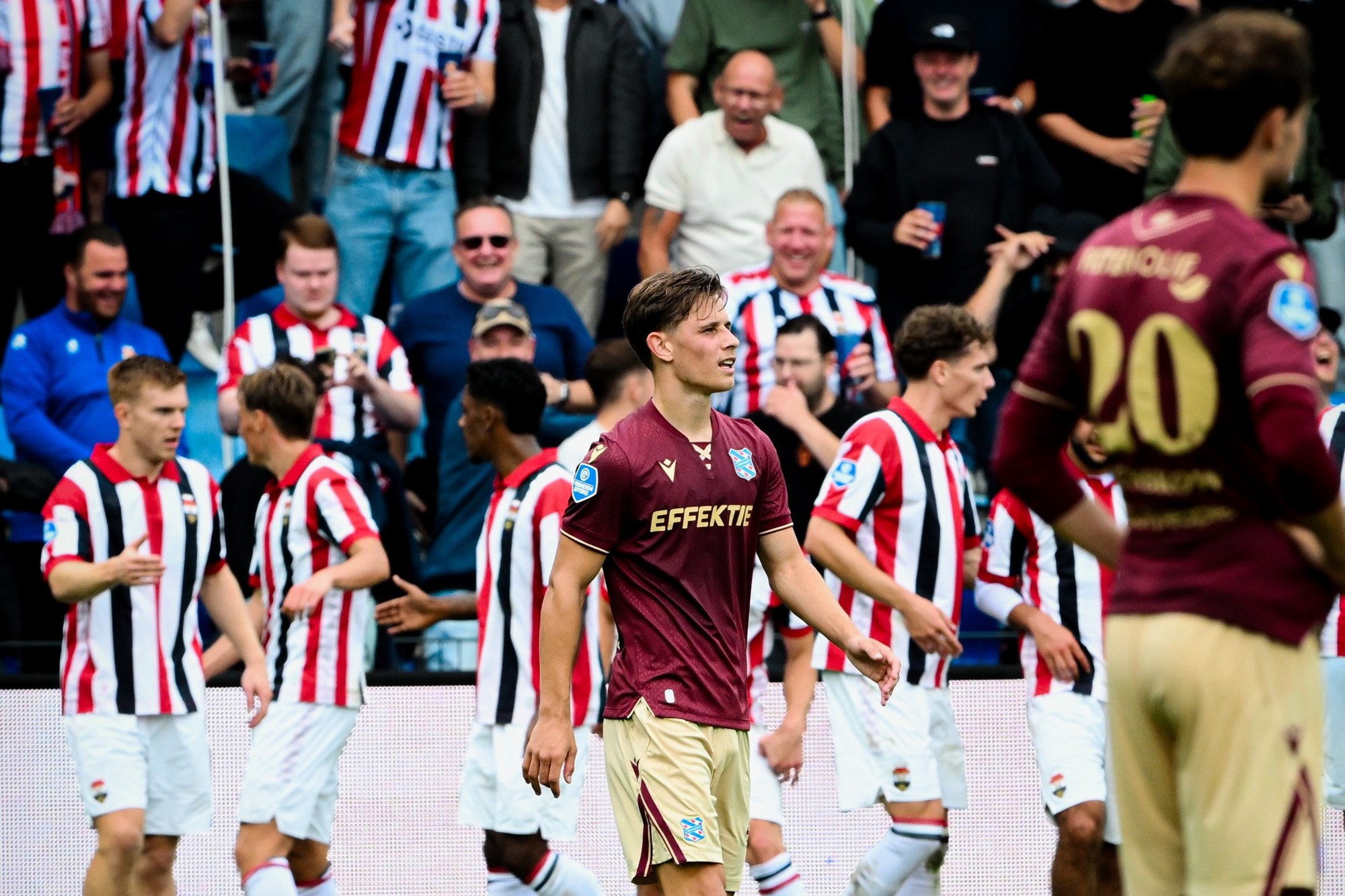 sc Heerenveen komt terug van achterstand, maar geeft daarna voorsprong weg tegen Willem II