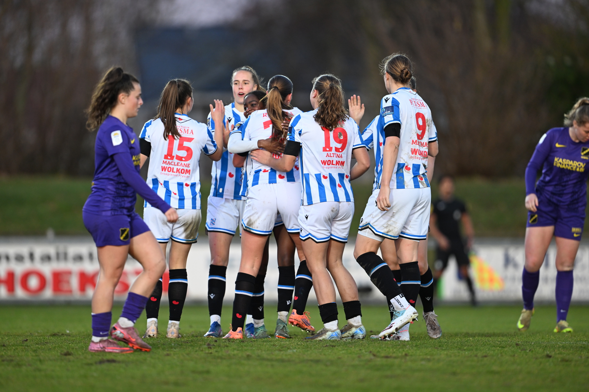 sc Heerenveen Vrouwen wint met ruime cijfers van tien NAC Breda-speelsters