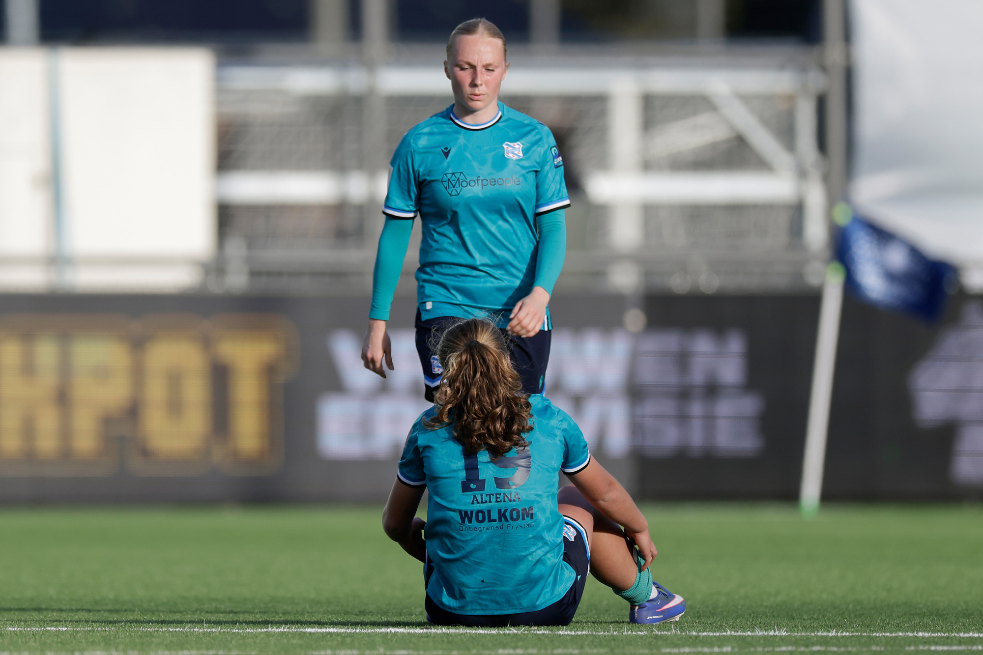 sc Heerenveen Vrouwen geeft voorsprong weg en verliest van Hera United