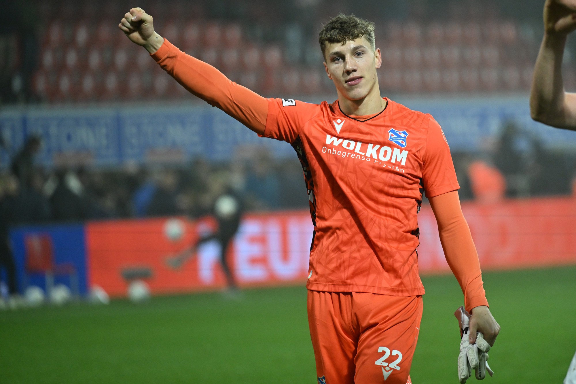 Doe mee: steun het goede doel en maak kans op mooie prijzen, zoals gesigneerde keepershandschoenen